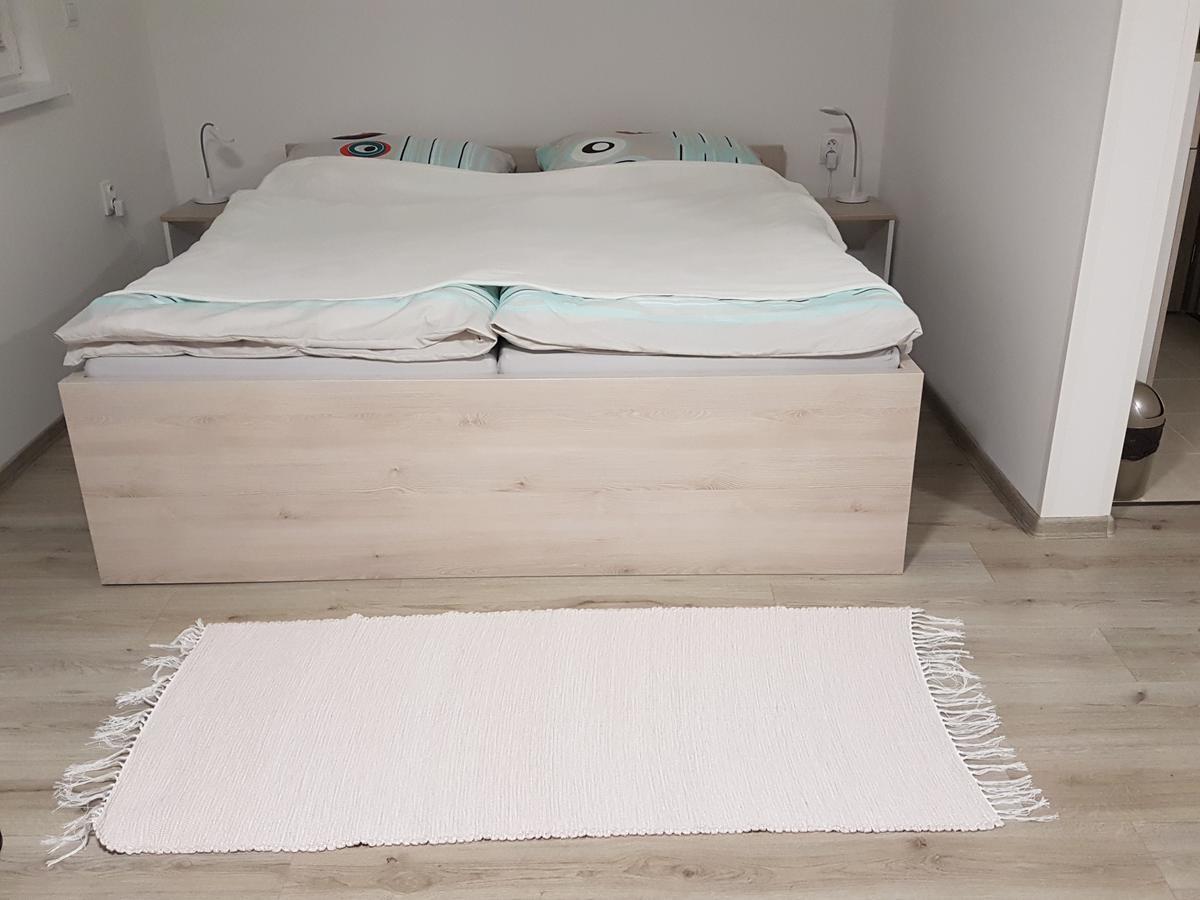 Chatka Na Hranici Csércs Kültér fotó